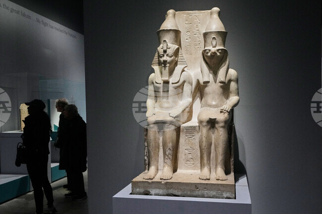 Нидерландия върна на Египет открадната каменна скулптура на 3500 години