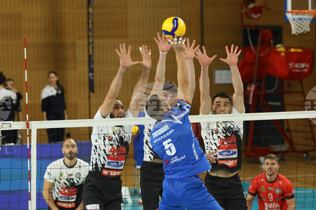 Треньорът на волейболния Левски Николай Желязков се надява на бързото завръщане в тима на Гордан Люцканов