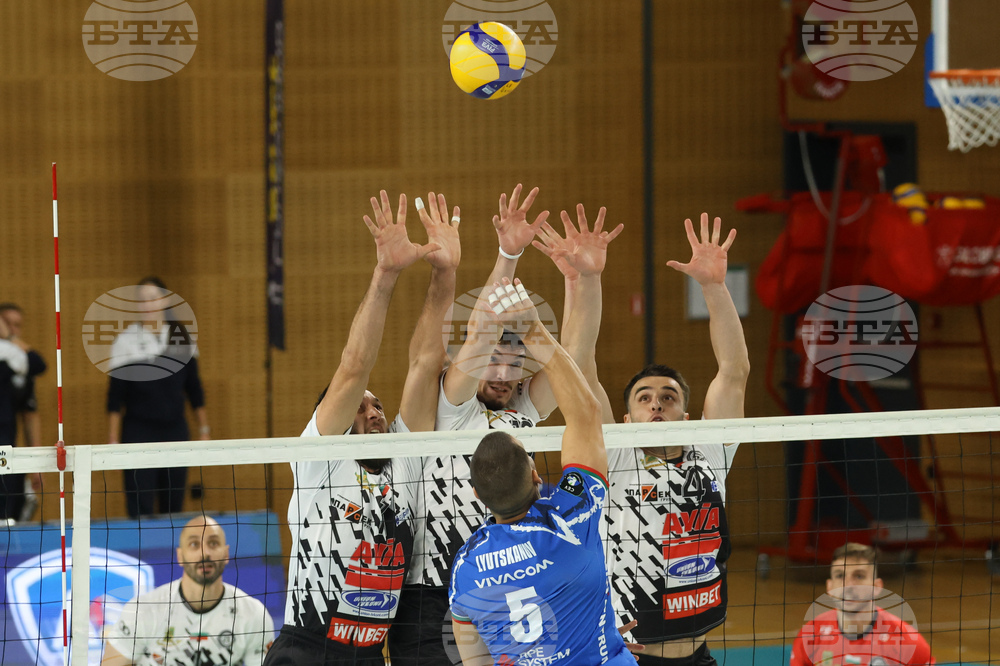 Левски, Локомотив Авиа и Нефтохимик 2010 постигнаха победи във волейболното първенство при мъжете