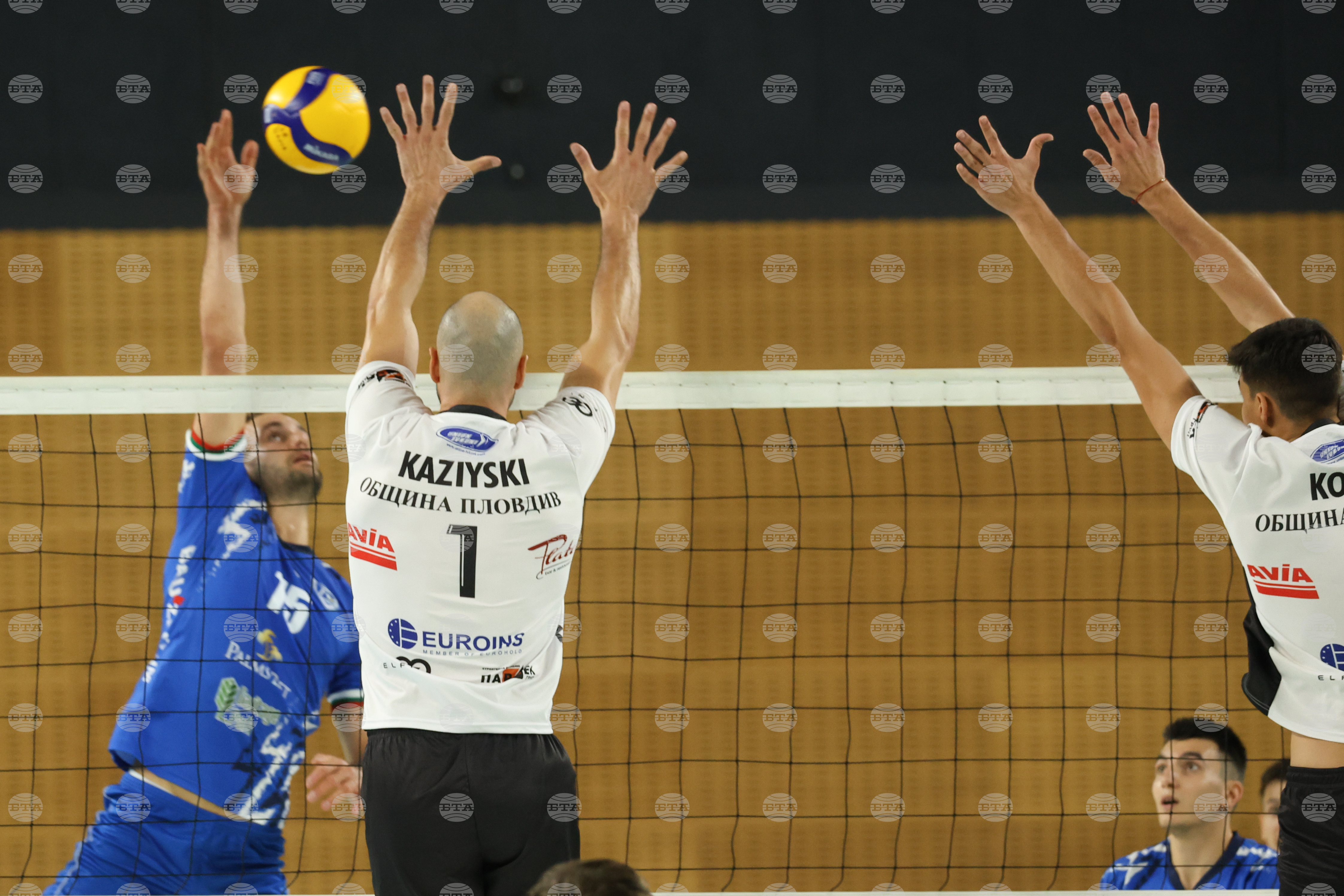 Bolgarski "Levski" izpadel iz Lige prvakov, v pokalu CEV proti nemški ekipi