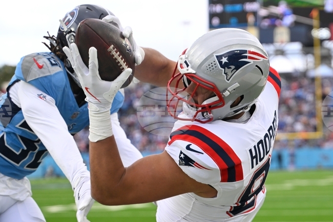 APTOPIX Patriots Titans Football