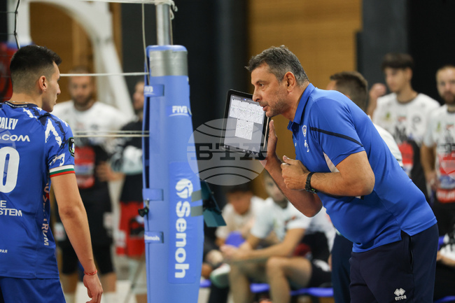 Левски София спечели третия мач от полуфиналния плейоф срещу ЦСКА в мъжкото първенство по волейбол