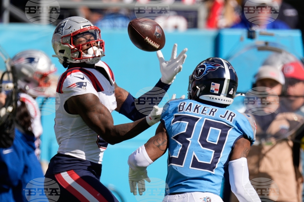 Patriots Titans Football
