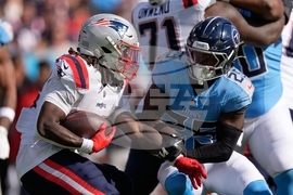 Patriots Titans Football