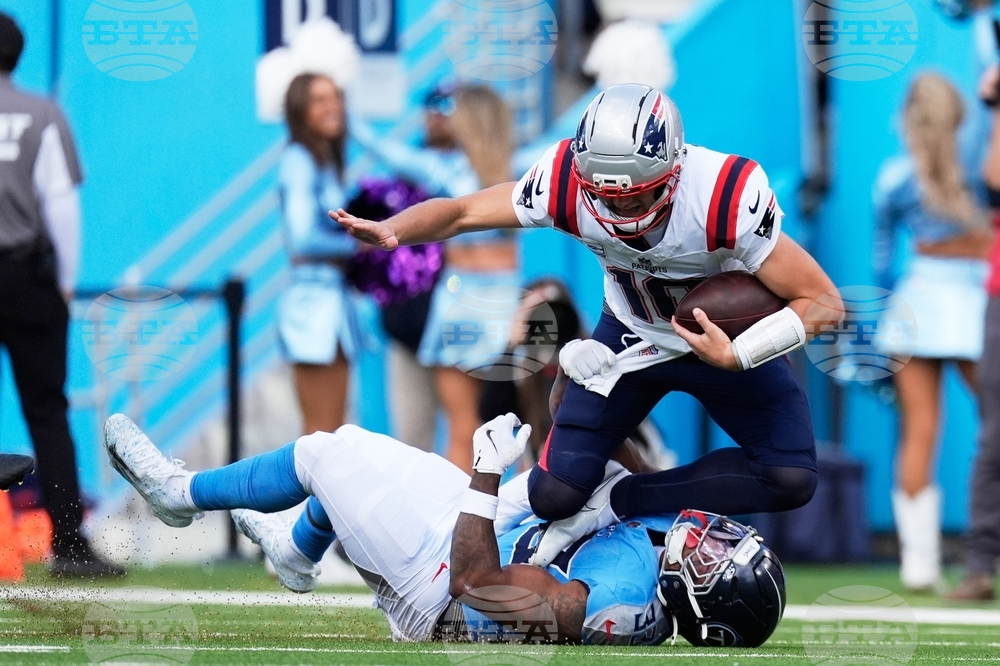 Patriots Titans Football