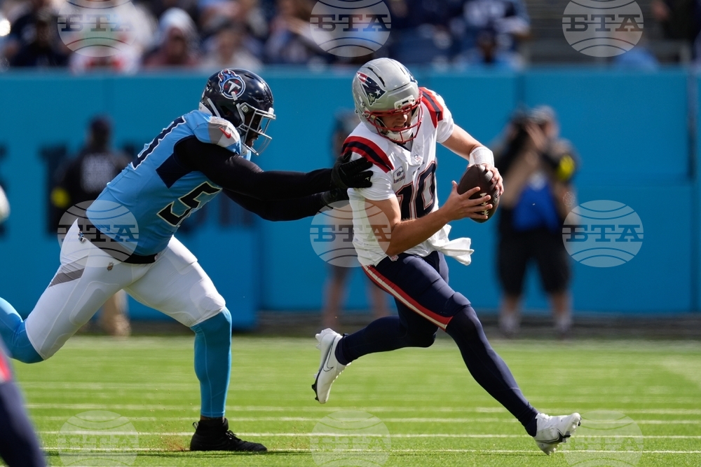 Patriots Titans Football