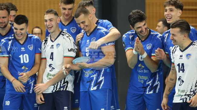 Шампионът Левски София записа трети успех във волейболното първенство за мъже