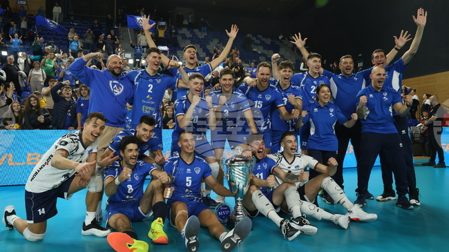 Волейболният Левски победи Мурса Осиек и във втория мач и се класира за плейофите на Шампионската лига