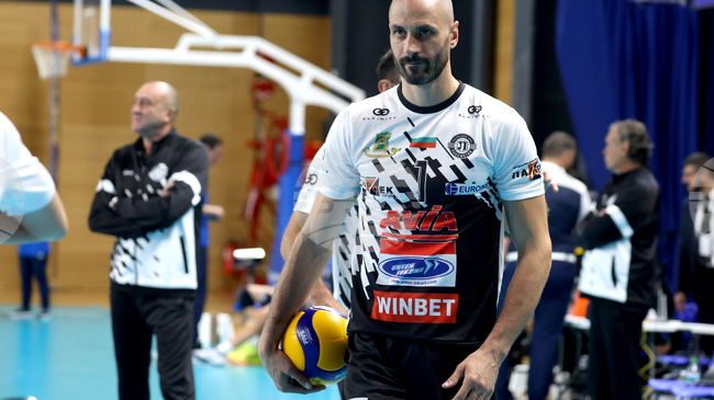 Халкбанк постигна чиста победа срещу Истанбул ББ в българското дерби на турското волейболно първенство