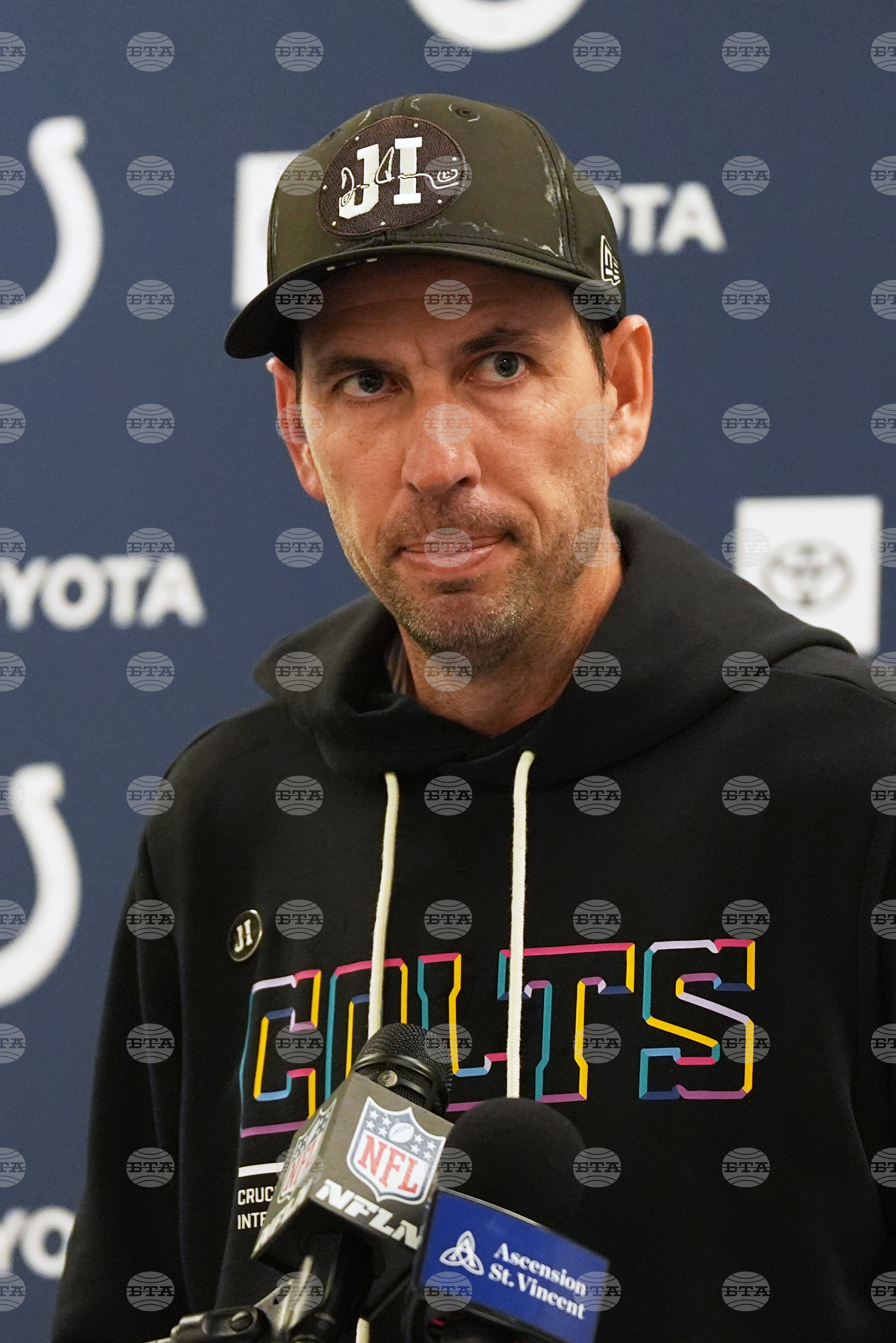 Colts Chargers Football