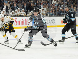 Bruins Mammoth Hockey