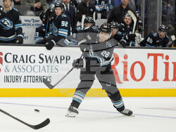 Bruins Mammoth Hockey