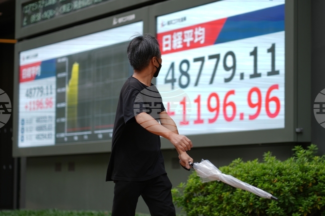 Nikkei 225 счупи нов рекорд на фона на очакванията за ново правителство, подкрепящо стимулите
