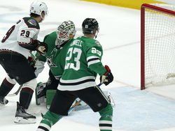 Coyotes Stars Hockey