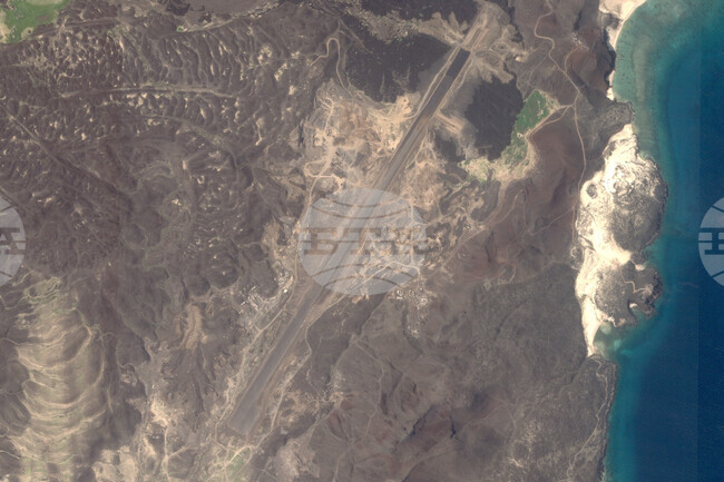 Mideast Wars Yemen Airstrip