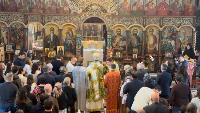 Българската общност в Чикаго отбеляза деня на св. Иван Рилски Чудотворец в храма „Св. Иван Рилски”, чиято дейност бе възобновена в същия ден