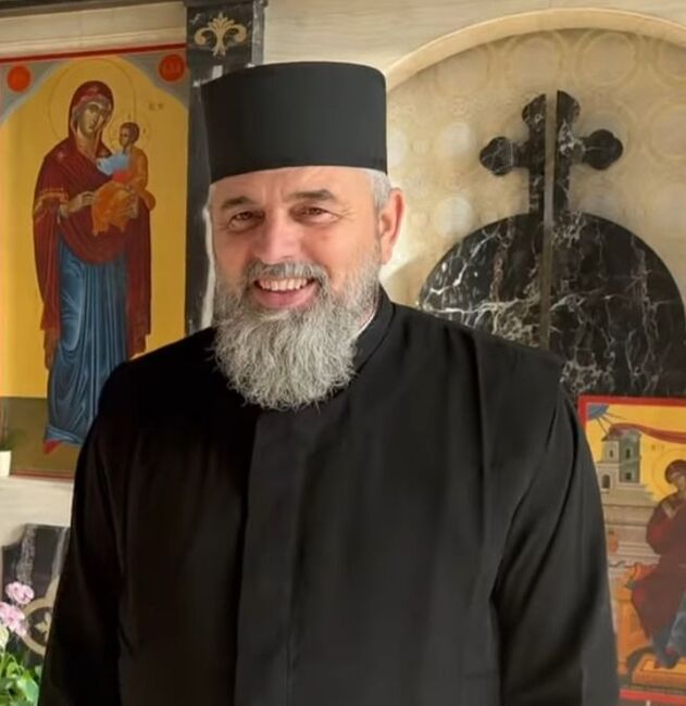 Отец Кирил Кирилов е първият свещеник, който ще служи в храм „Св. Иван Рилски“ в Чикаго под юрисдикцията на Българската православна църква