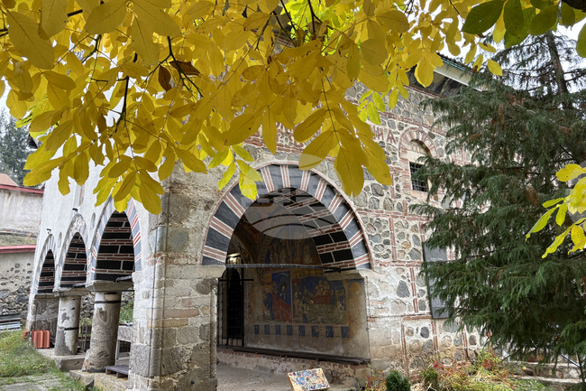 Село Шипочан - храм „Света Богородица” - изографисване 