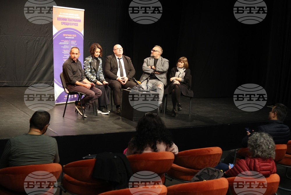  Днешната стратегия на фестивала „ Есенни театрални срещи в Русе “ включва среща с поета Иван Ланджев и театралната режисура от Република Северна Македония. 