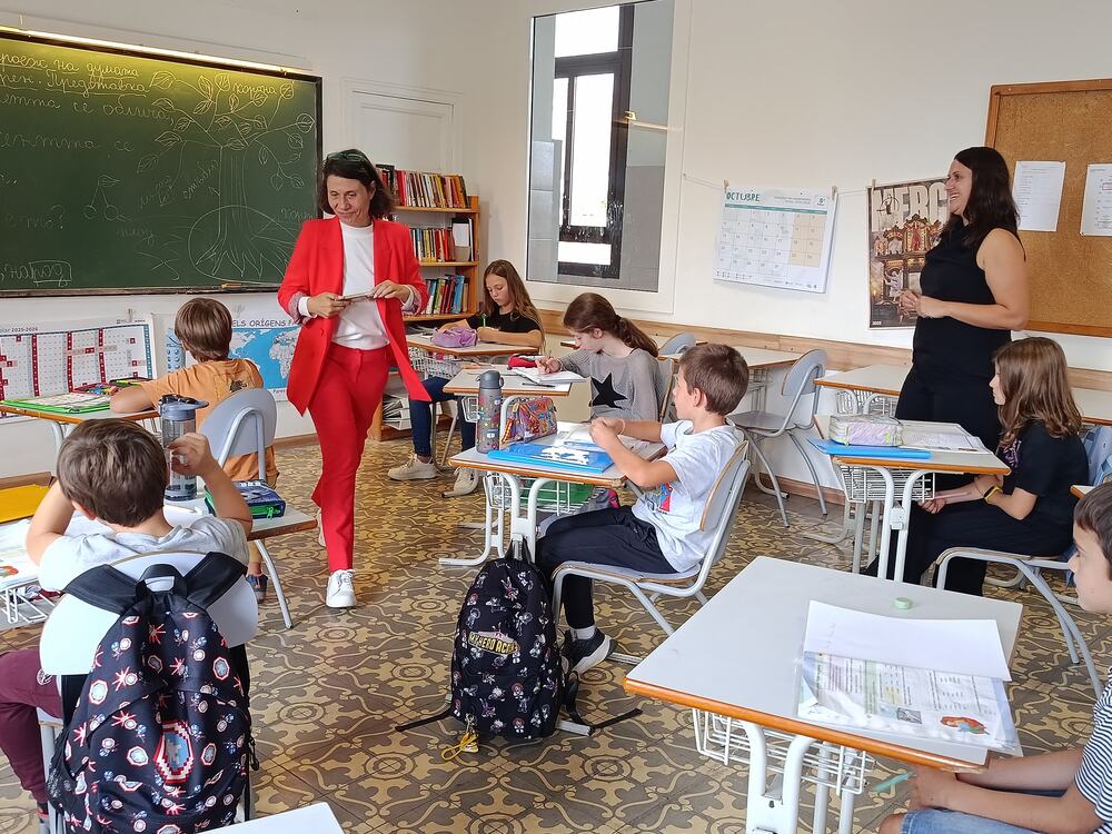 Народният представител Елисавета Белобрадова беше гост в Българското неделно училище „Св. св. Кирил и Методий“ в Барселона