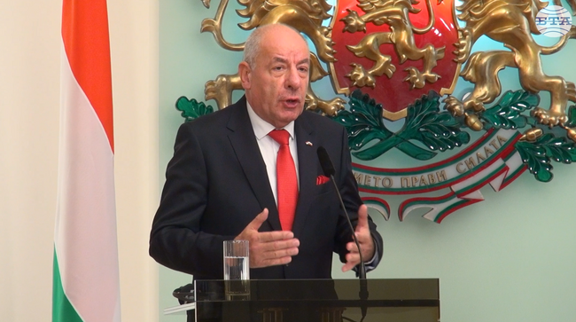 Унгария подкрепя България да стане колкото се може по-бързо член на ОИСР, каза президентът на страната Тамаш Шуйок