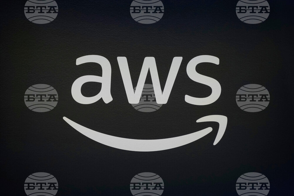 "Амазон" и "ОупънЕйАй" със споразумение за 38 милиарда долара за използване на облачните услуги на "Амазон уеб сървисиз" 