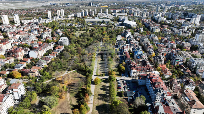 Столичната община класира изпълнител за дългосрочно почистване в още три района на София