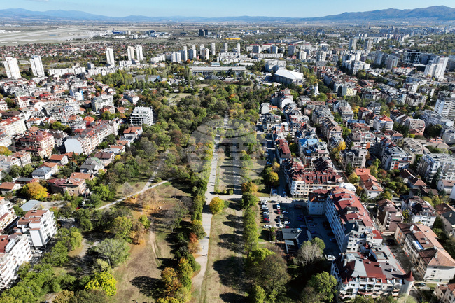 Столичната община класира изпълнител за дългосрочно почистване в още три района на София