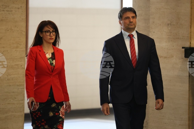 Известно на полицията с криминални прояви е 15-годишното момче, обвинено за смъртта на свой връстник след спречкване в търговски център в София