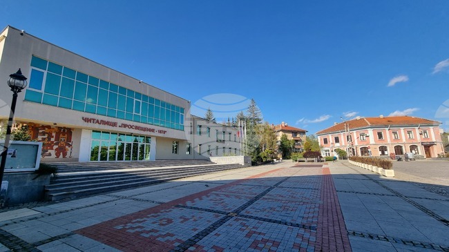 Продажби на имоти, нови планове и наредби са сред точките в предстоящото заседание на Общински съвет - Брезник