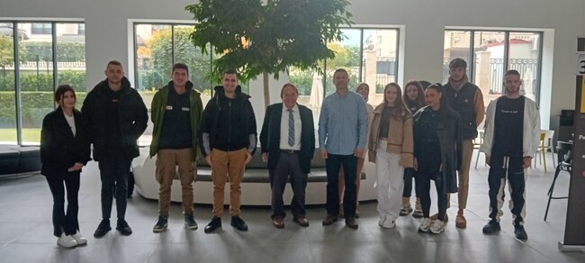 В МВБУ се състоя лекция на проф. д-р Пол Леонард Галина, професор по право и трудови взаимоотношения в университета Бишъпс