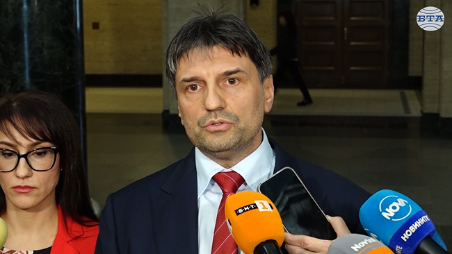 Известно на полицията с криминални прояви е 15-годишното момче, обвинено за смъртта на свой връстник след спречкване в търговски център в София