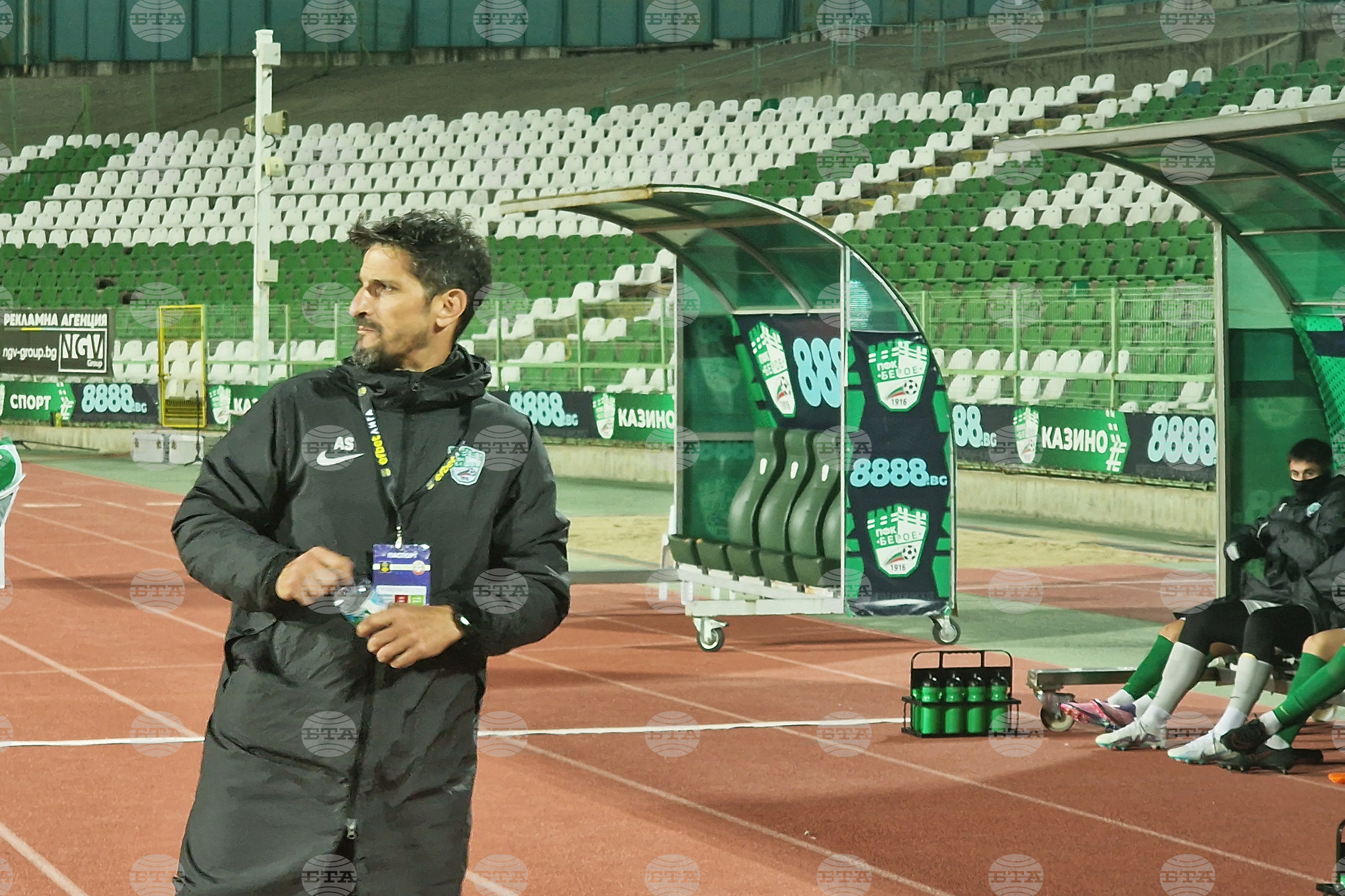 Bolgarski klub Beroe se je razšel s trenerjem Alejandrom Sagarasom