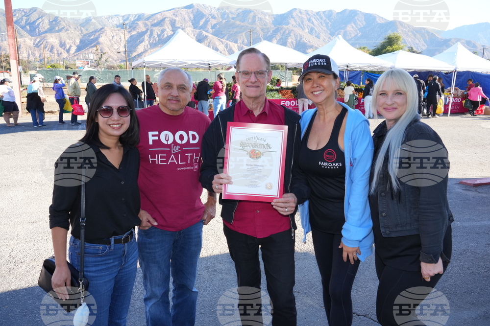 AHF Thanks Altadena Community, Fairoaks Burger, for Successful Run of Free Weekly Farmers' Markets