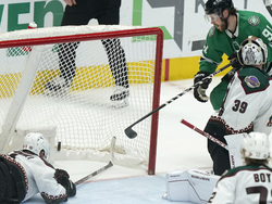 Coyotes Stars Hockey
