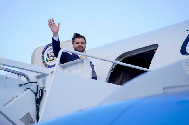 Джей Ди Ванс пристигна в Израел на фона на крехко примирие в Газа 