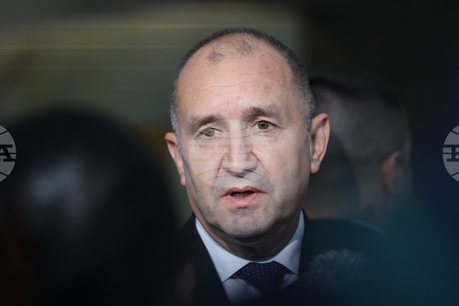 President Criticizes Incumbents for Being Paralyzed, Dependent on MRF Leader Peevski 