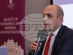 Конференция - "Стратегически енергийни технологии: България по пътя на иновациите в центровете за данни, съхранението на енергия и зелените горива"