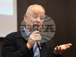 Годишна конференция на Международната асоциация на обществените медии - първи панел