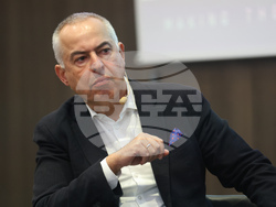 Годишна конференция на Международната асоциация на обществените медии - първи панел