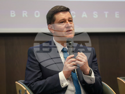 Годишна конференция на Международната асоциация на обществените медии - първи панел