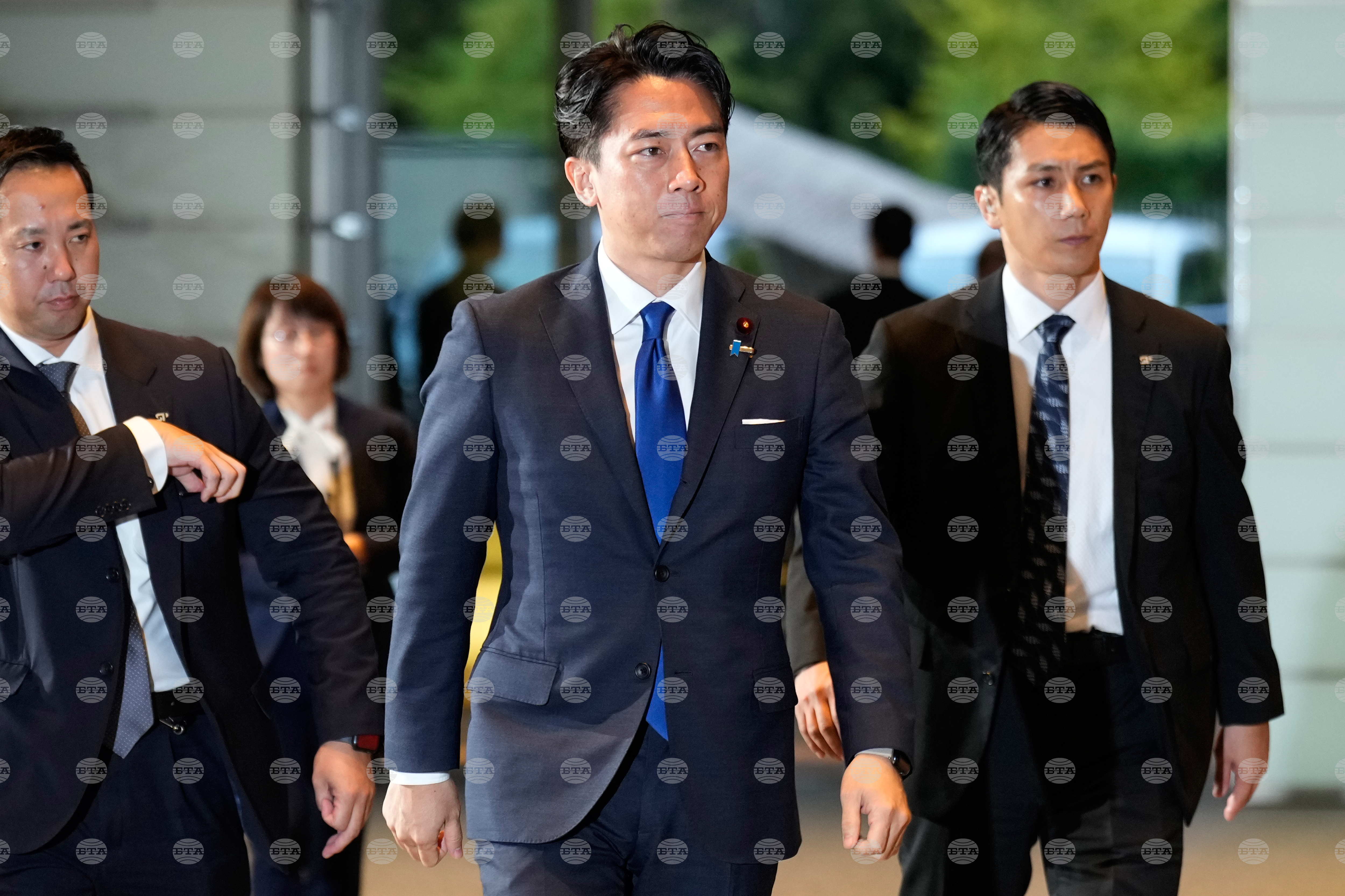 Китайски изтребители са насочили радарните си системи за управление на огъня към японски самолети, съобщи министърът на отбраната на Япония