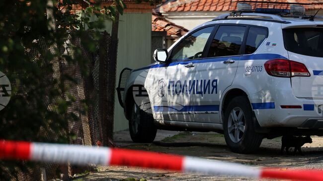 Мъж на 82 години е прострелял смъртоносно съпругата и внука си, след което се е самоубил в пловдивското село Поповица