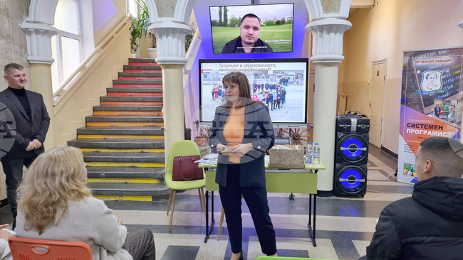 Мездра - училище - Велислава Делчева - посещение