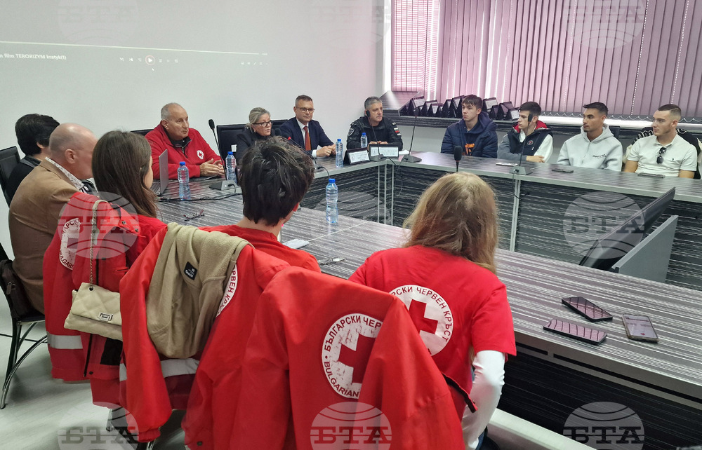 Шумен - представяне на филм - "Евакуация от сграда при криза с въоръжен"