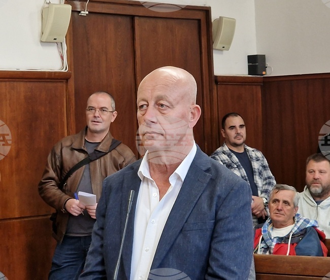 Съдът в Хасково отстрани кмета на Минерални бани Мюмюн Искендер от длъжност заради разследване срещу него