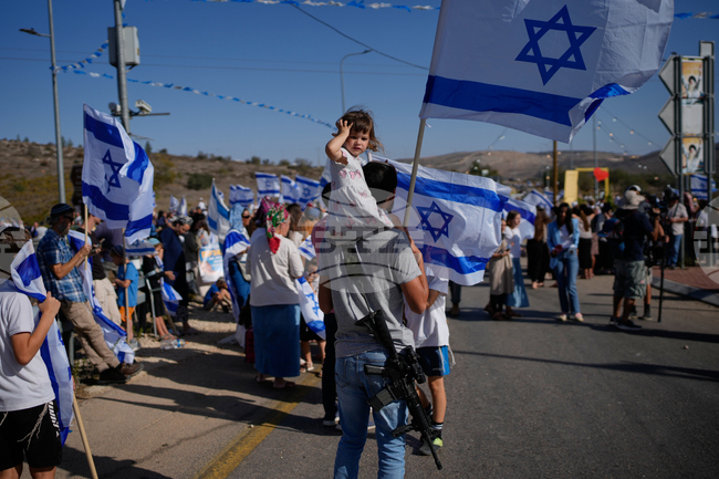 Въоръженото крило на "Хамас" заяви, че ще отложи предаването на тленните останки на израелски заложник