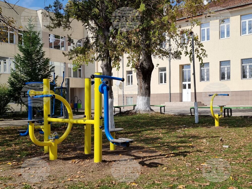 Болярово - СУ „Д-р Петър Берон” - обновена сграда - откриване