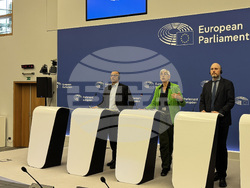 Страсбург - пресконференция - шофьорски книжки