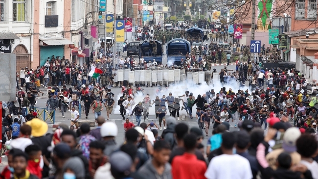  Военните в Мадагаскар назначиха правителство, съставено предимно от цивилни